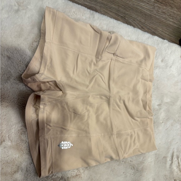 Tree people never better run shorts - Picture 1 of 3